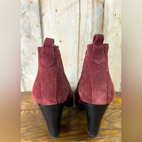 Marc Fisher Saint Chelsea Ankle Boots ♥️Deep Red Suede | Woman’s Size 9 - Picture 7 of 9